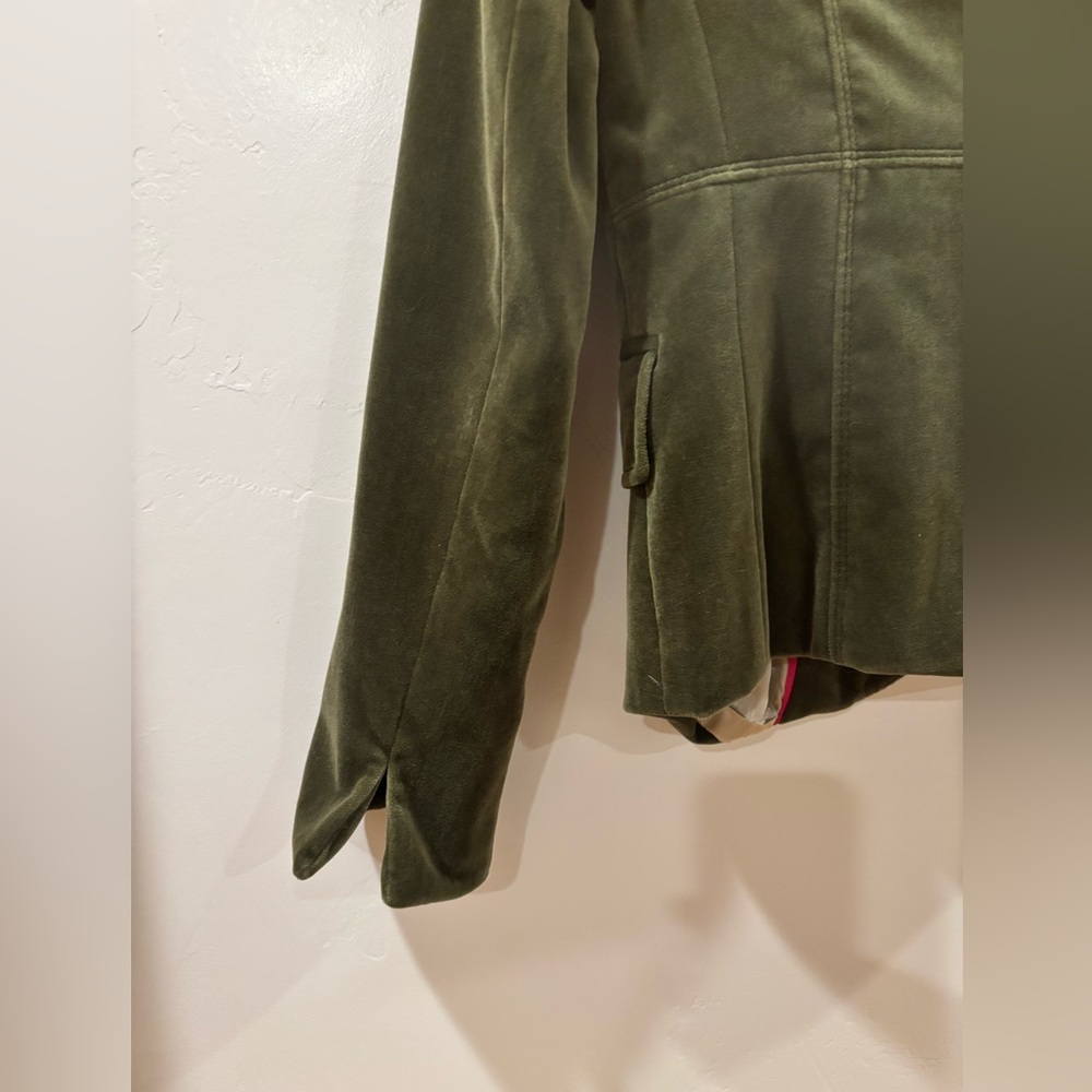 J.Crew Olive Green Velvet Blazer – Size 4 – Tailored Fit, Fully Lined - Picture 6 of 10